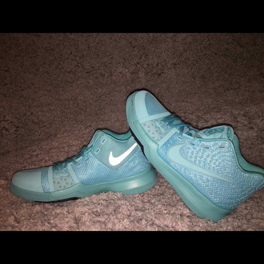 Nike Kyrie 3 'Tiffany'